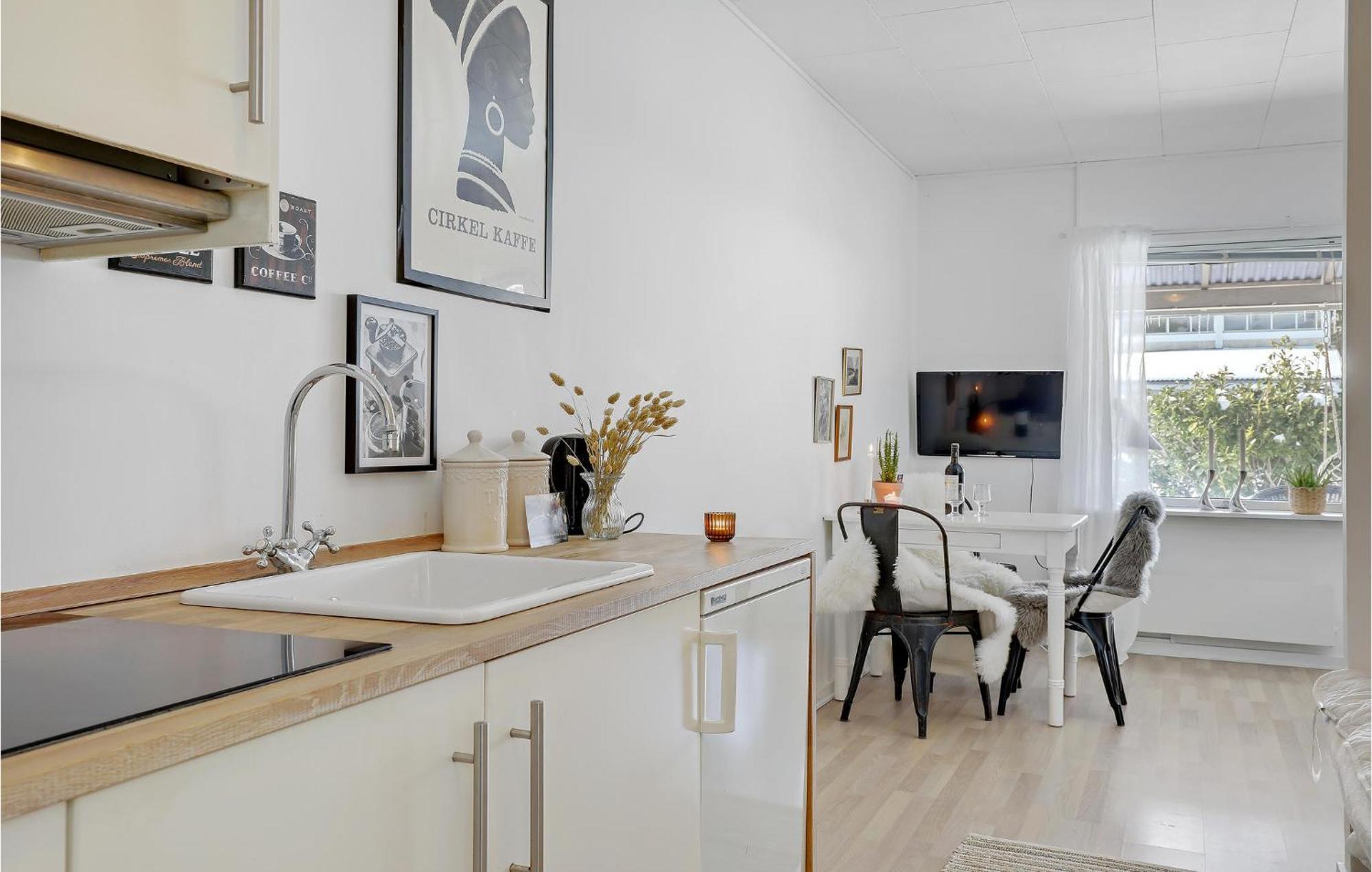 Beautiful Apartment In Neksø Buitenkant foto